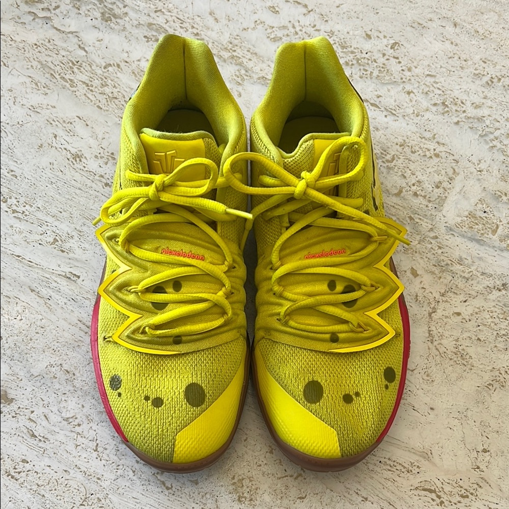 Nike SpongeBob SquarePants yellow 6.5 Big Boy sneaker Kyrie - Picture 5 of 16